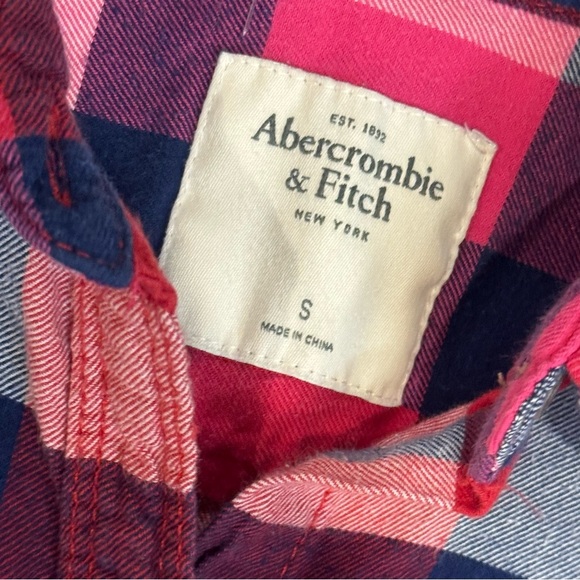 Abercrombie & Fitch Red and Blue Plaid Button Down Shirt - Picture 5 of 7
